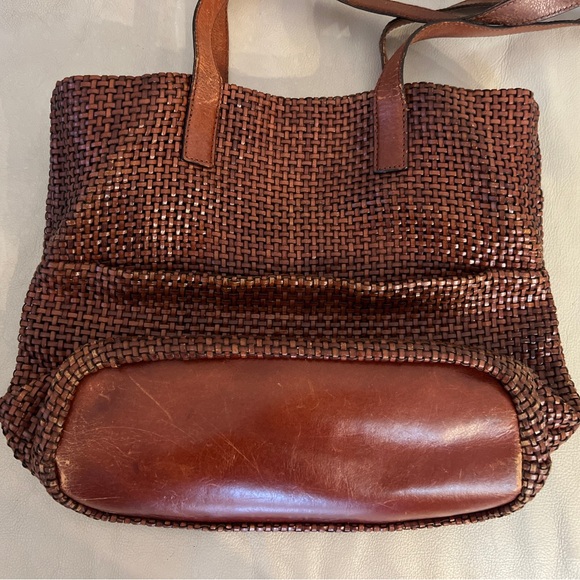 Americana by Sharif Brown Leather, handle is damage, see photos. - Picture 4 of 7